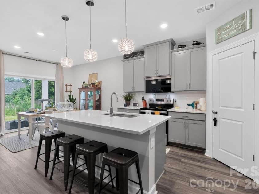 1229 Morehead Drive, Salisbury, NC 28144.  MLS# CAR4407670, YatesRealty ID 39916. 