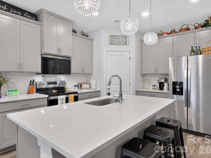 1229 Morehead Drive, Salisbury, NC 28144.  MLS# CAR4407670, YatesRealty ID 39916. 