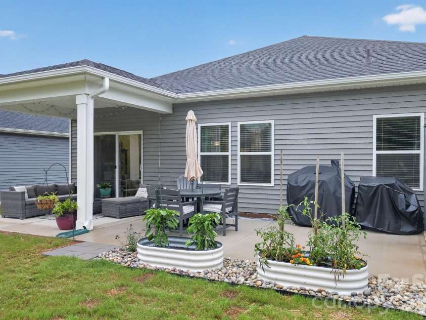 1229 Morehead Drive, Salisbury, NC 28144.  MLS# CAR4407670, YatesRealty ID 39916. 