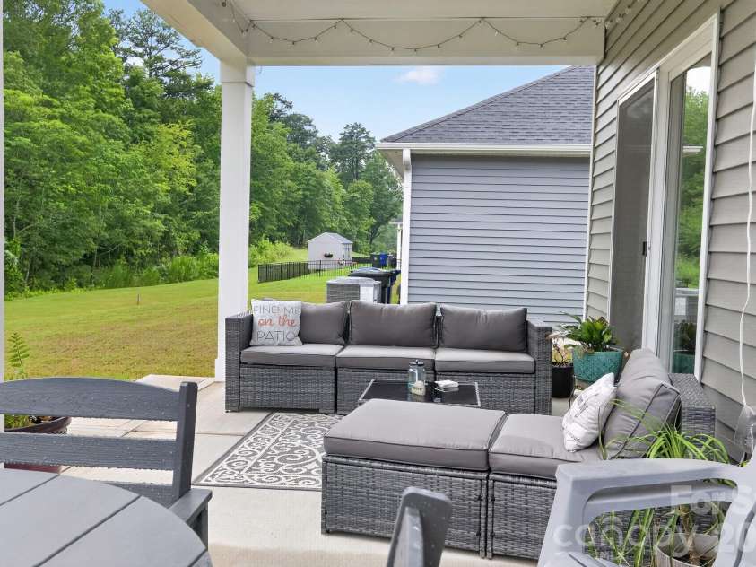 1229 Morehead Drive, Salisbury, NC 28144.  MLS# CAR4407670, YatesRealty ID 39916. 