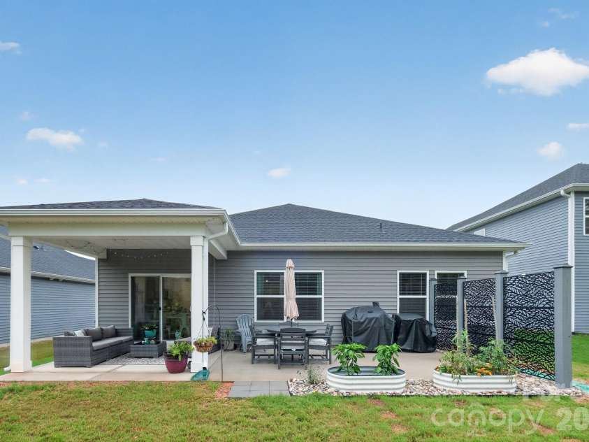 1229 Morehead Drive, Salisbury, NC 28144.  MLS# CAR4407670, YatesRealty ID 39916. 