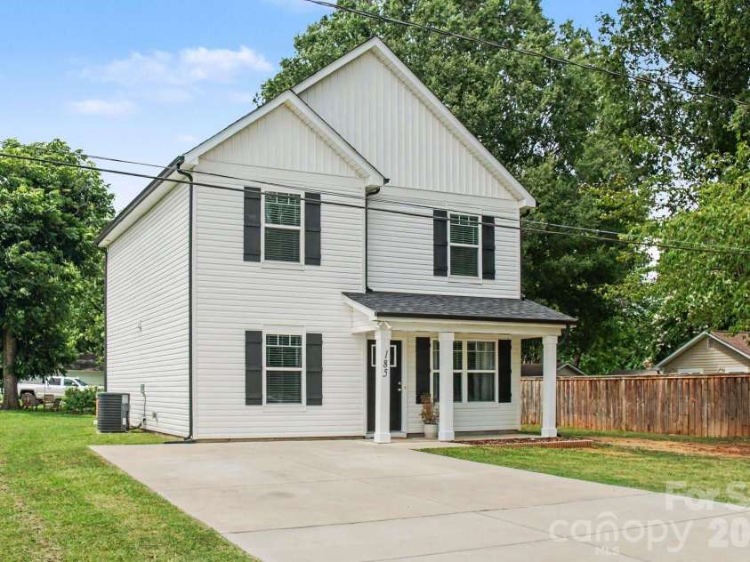 185 Coley Street, Kannapolis, NC 28083.  MLS# CAR4405492, YatesRealty ID 39919. 