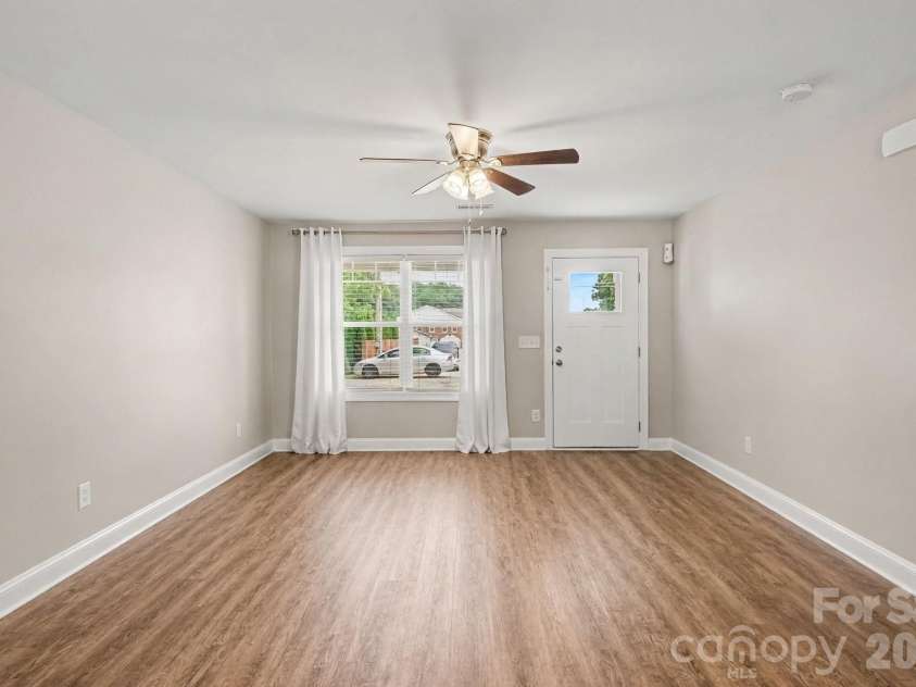 185 Coley Street, Kannapolis, NC 28083.  MLS# CAR4405492, YatesRealty ID 39919. 