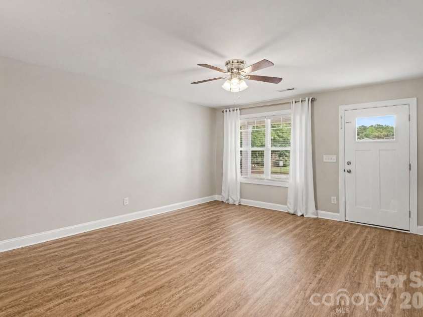 185 Coley Street, Kannapolis, NC 28083.  MLS# CAR4405492, YatesRealty ID 39919. 