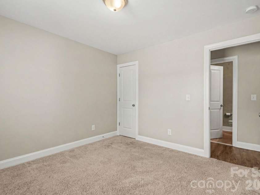 185 Coley Street, Kannapolis, NC 28083.  MLS# CAR4405492, YatesRealty ID 39919. 