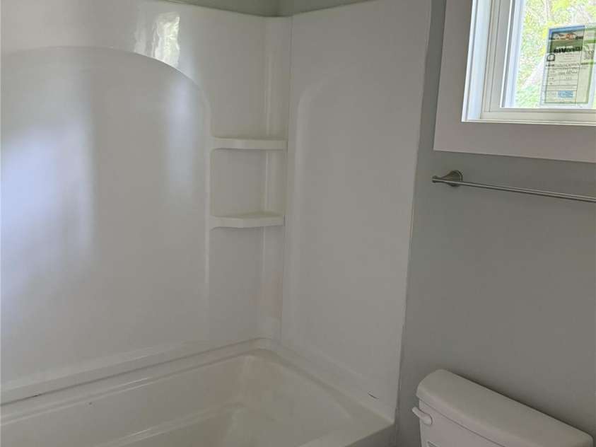 1 Freeport Lane, Asheville, NC 28806.  MLS# CAR4310617, YatesRealty ID 3992. 