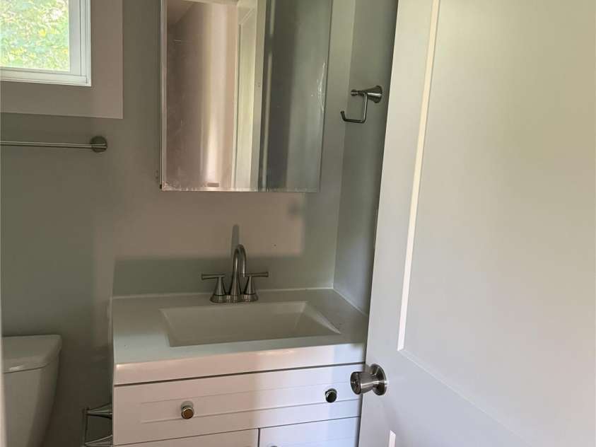 1 Freeport Lane, Asheville, NC 28806.  MLS# CAR4310617, YatesRealty ID 3992. 