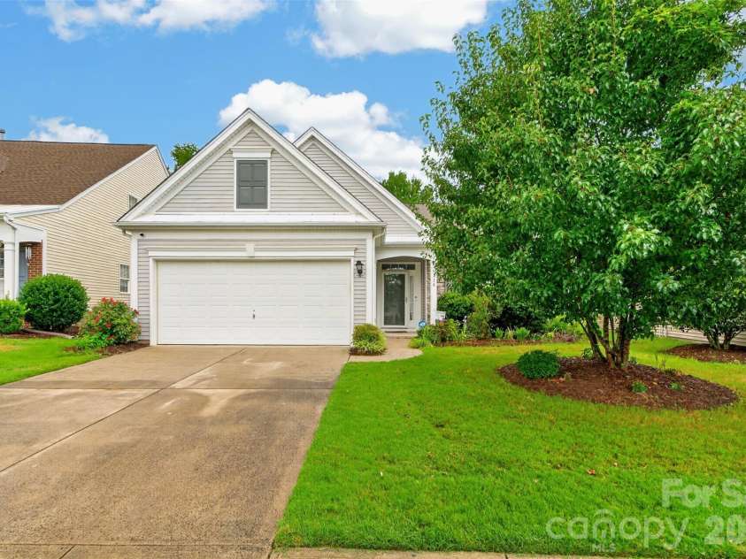 9114 Beaver Brook Way, Charlotte, NC 28277.  MLS# CAR4407536, YatesRealty ID 39920. 