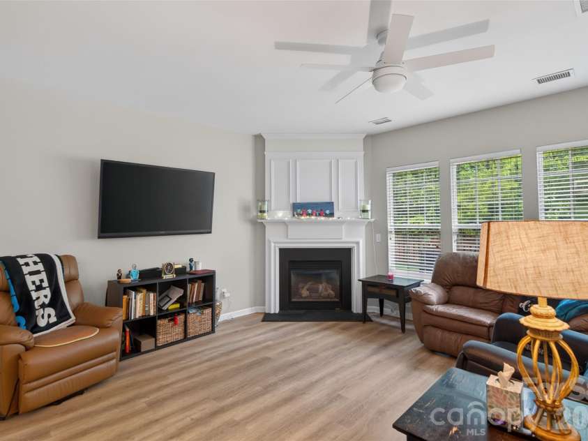 9114 Beaver Brook Way, Charlotte, NC 28277.  MLS# CAR4407536, YatesRealty ID 39920. 