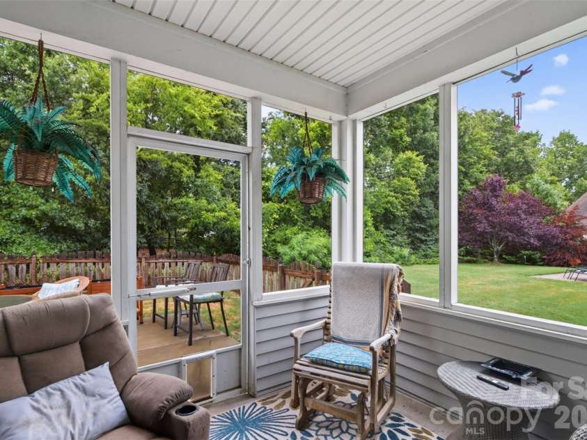 9114 Beaver Brook Way, Charlotte, NC 28277.  MLS# CAR4407536, YatesRealty ID 39920. 