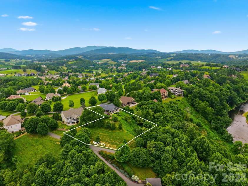191 Charter Ridge, Jefferson, NC 28640.  MLS# CAR4407001, YatesRealty ID 39924. 