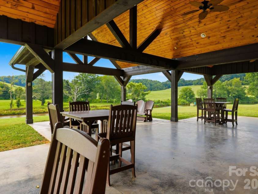 191 Charter Ridge, Jefferson, NC 28640.  MLS# CAR4407001, YatesRealty ID 39924. JL River Park