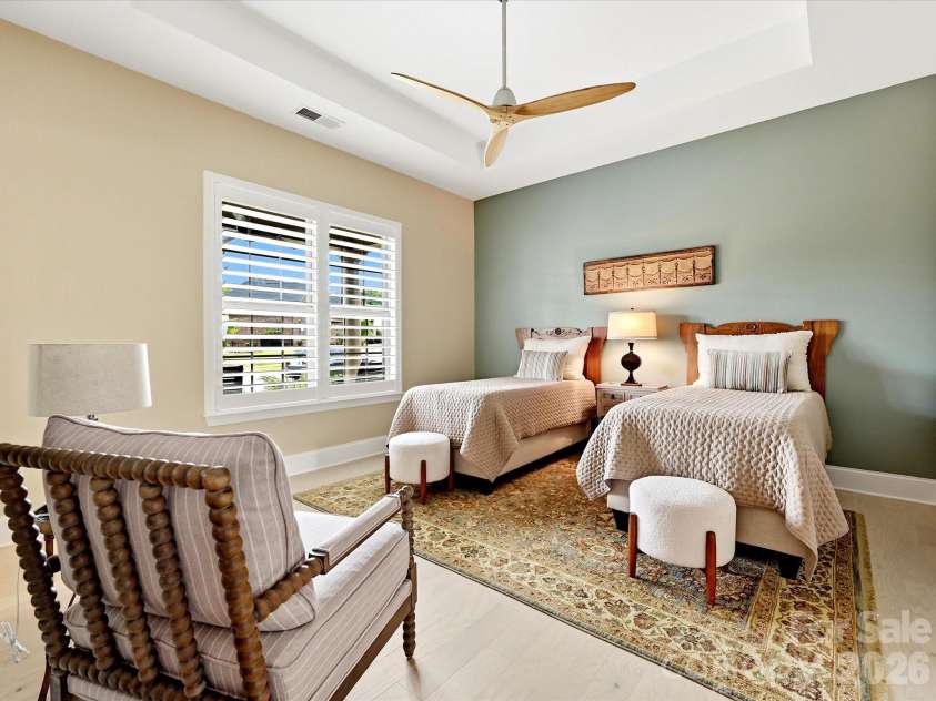 5008 Vita Way, Belmont, NC 28012.  MLS# CAR4406973, YatesRealty ID 39925. 2nd primary with tray ceiling
