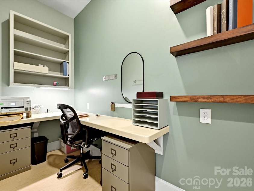 5008 Vita Way, Belmont, NC 28012.  MLS# CAR4406973, YatesRealty ID 39925. Custom office space thoughtfully designed for functionality and productivity