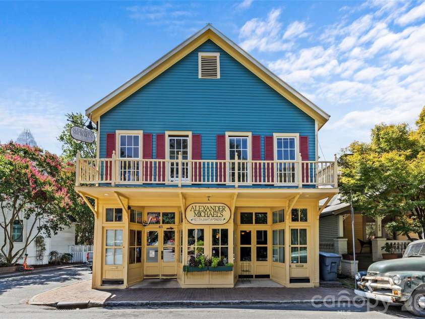 433 8th Street, Charlotte, NC 28202.  MLS# CAR4402319, YatesRealty ID 39926. 