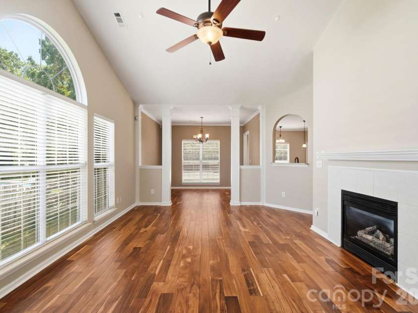 7015 Lenhart Drive, Charlotte, NC 28226.  MLS# CAR4407764, YatesRealty ID 39927. 