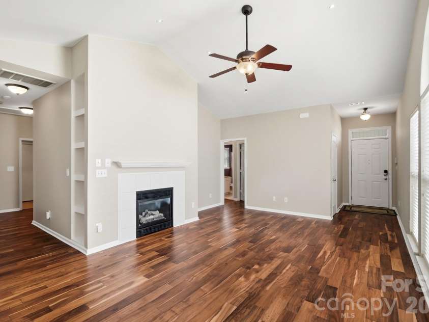 7015 Lenhart Drive, Charlotte, NC 28226.  MLS# CAR4407764, YatesRealty ID 39927. 