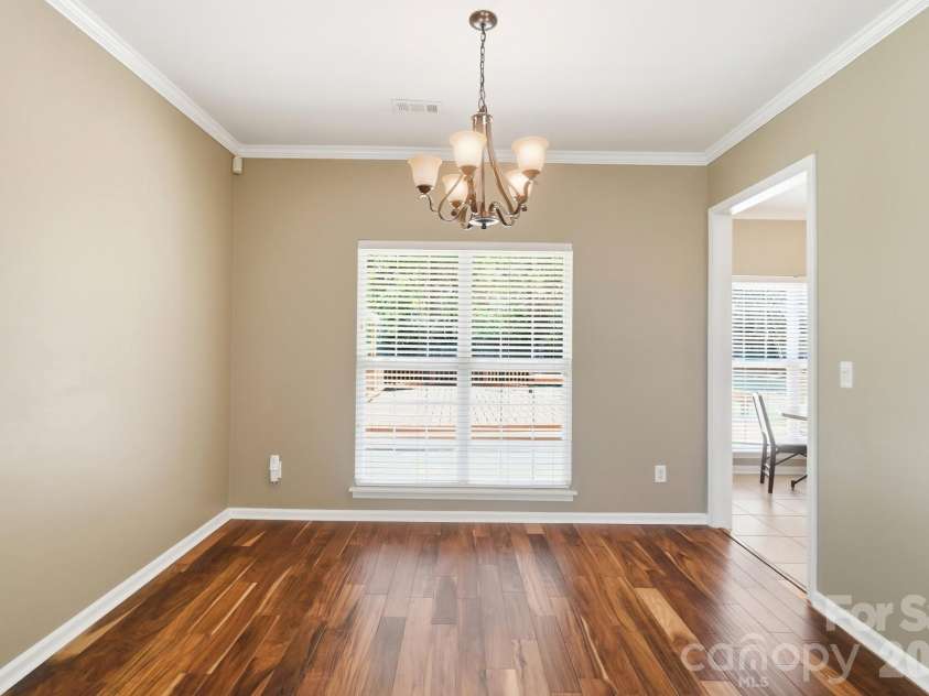 7015 Lenhart Drive, Charlotte, NC 28226.  MLS# CAR4407764, YatesRealty ID 39927. 