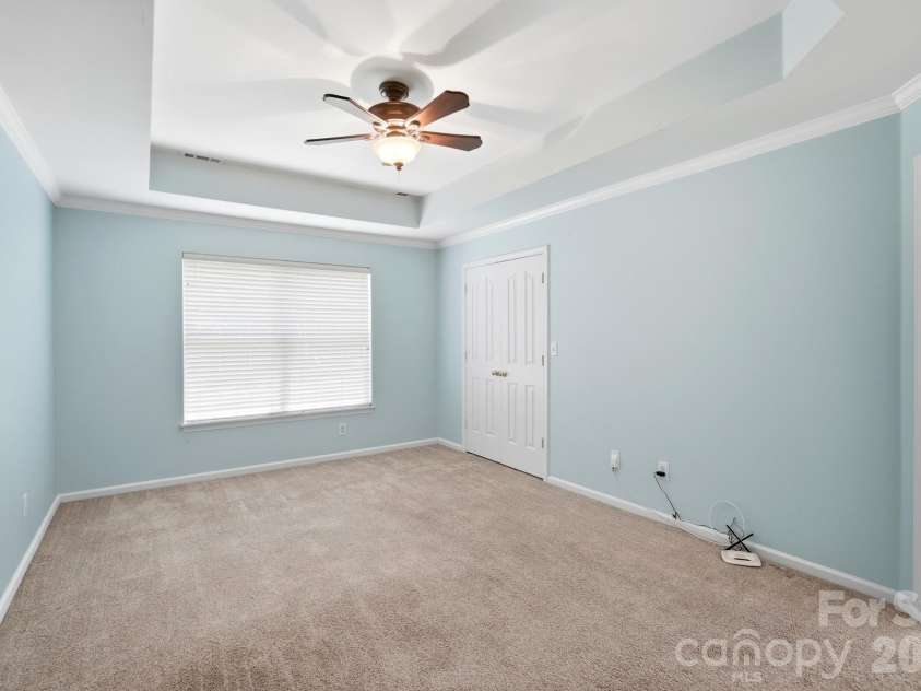 7015 Lenhart Drive, Charlotte, NC 28226.  MLS# CAR4407764, YatesRealty ID 39927. 