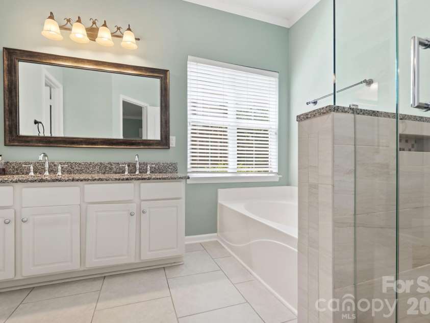 7015 Lenhart Drive, Charlotte, NC 28226.  MLS# CAR4407764, YatesRealty ID 39927. 