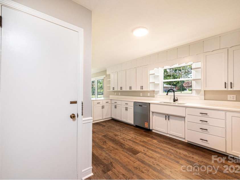 808 Church Street, Valdese, NC 28690.  MLS# CAR4310489, YatesRealty ID 39928. 