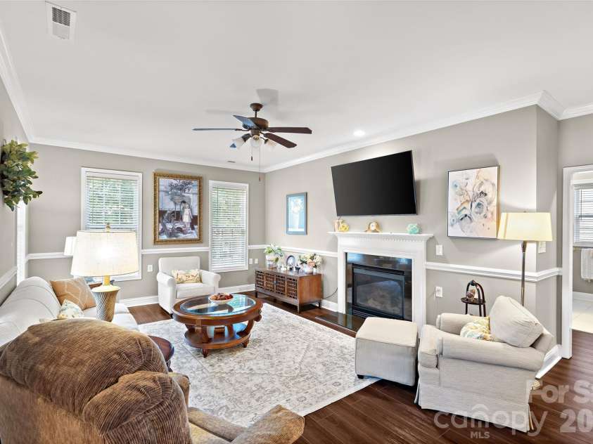 10047 Bishops Gate Boulevard, Pineville, NC 28134.  MLS# CAR4405550, YatesRealty ID 39929. 