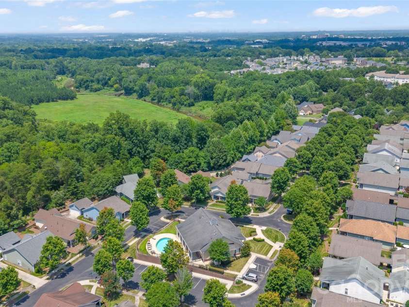10047 Bishops Gate Boulevard, Pineville, NC 28134.  MLS# CAR4405550, YatesRealty ID 39929. 