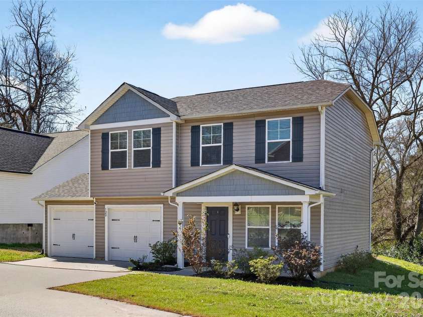 128 Pleasant Hill Street, Lancaster, SC 29720.  MLS# CAR4356399, YatesRealty ID 3993. 