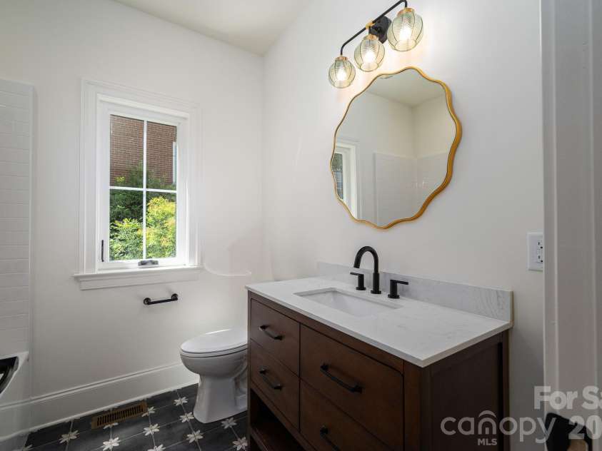 526 Aspen Street, Lincolnton, NC 28092.  MLS# CAR4403204, YatesRealty ID 39931. 