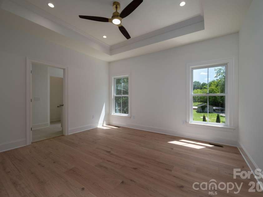526 Aspen Street, Lincolnton, NC 28092.  MLS# CAR4403204, YatesRealty ID 39931. 
