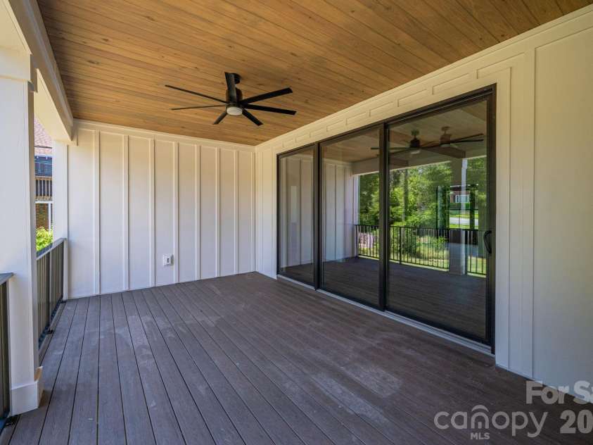 526 Aspen Street, Lincolnton, NC 28092.  MLS# CAR4403204, YatesRealty ID 39931. 