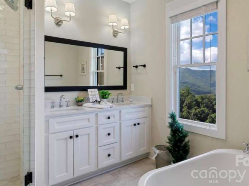 158 Elderberry Circle, Boone, NC 28607.  MLS# CAR4407222, YatesRealty ID 39935. 