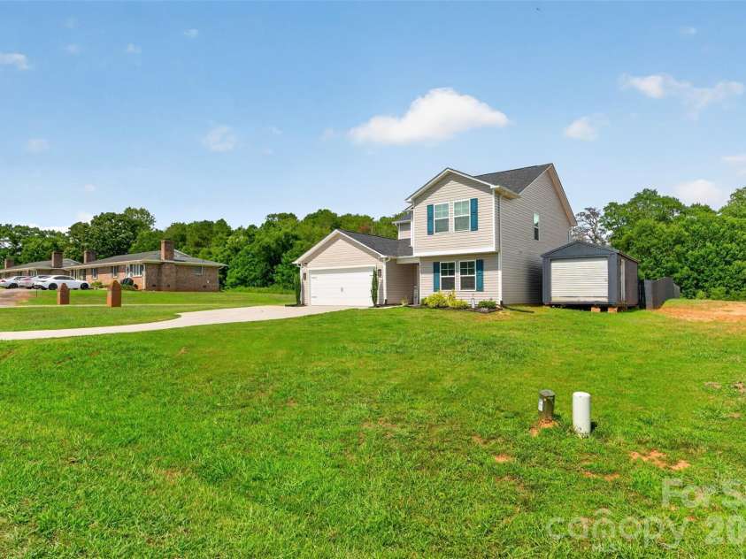 2561 Taylor Road, Shelby, NC 28152.  MLS# CAR4407635, YatesRealty ID 39936. 