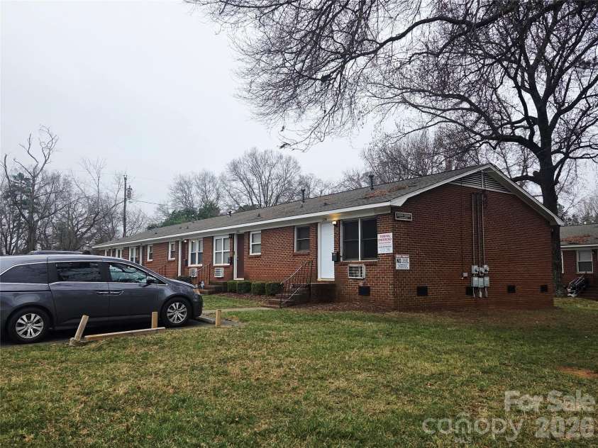 4102 Craig Avenue, Charlotte, NC 28211.  MLS# CAR4399631, YatesRealty ID 39937. 