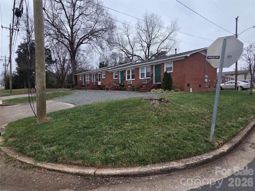 4102 Craig Avenue, Charlotte, NC 28211.  MLS# CAR4399631, YatesRealty ID 39937. 
