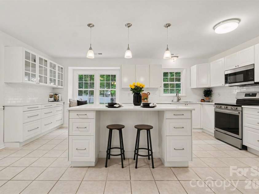 10727 Colony Woods Drive, Charlotte, NC 28277.  MLS# CAR4391498, YatesRealty ID 39938. 