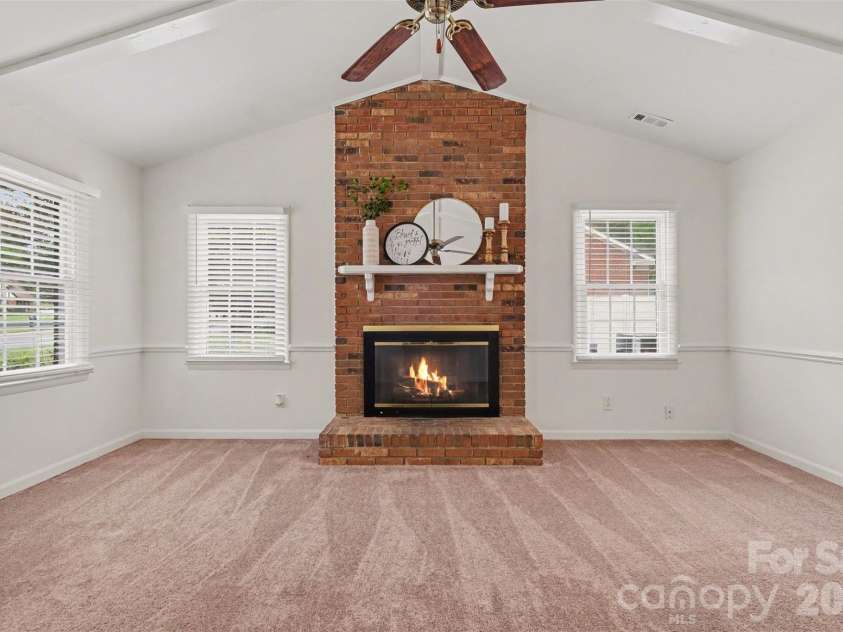 10727 Colony Woods Drive, Charlotte, NC 28277.  MLS# CAR4391498, YatesRealty ID 39938. 