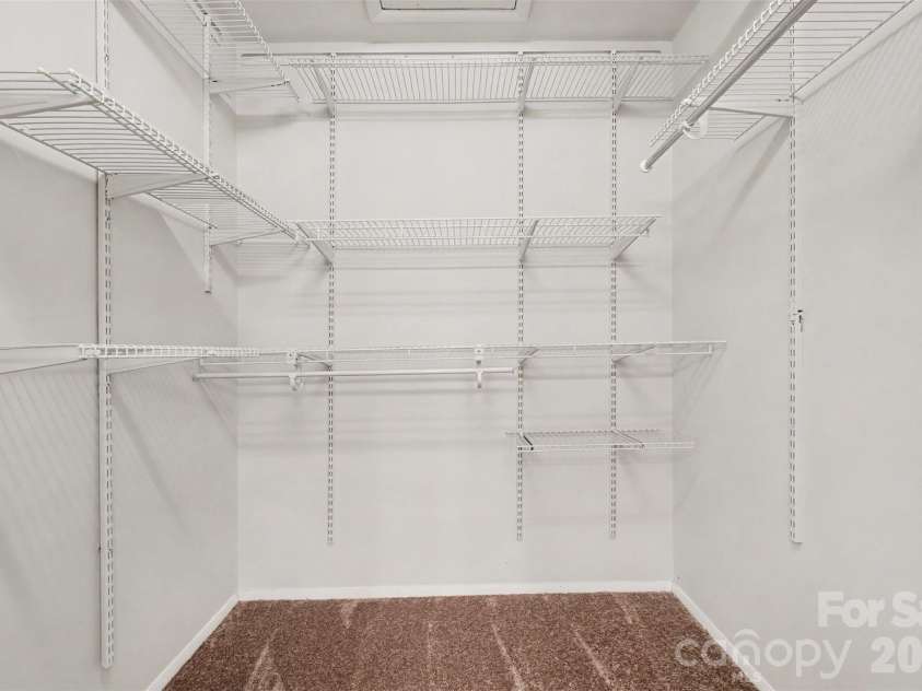 10727 Colony Woods Drive, Charlotte, NC 28277.  MLS# CAR4391498, YatesRealty ID 39938. 