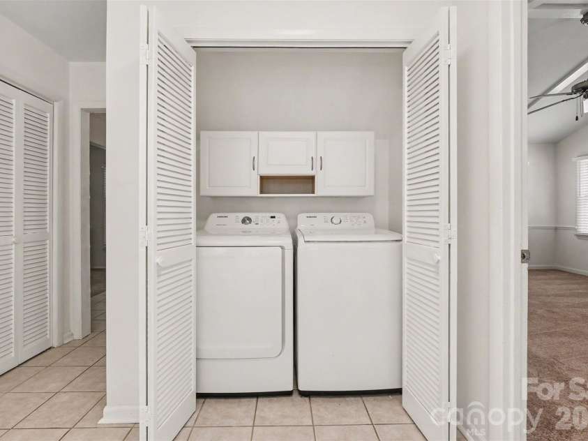 10727 Colony Woods Drive, Charlotte, NC 28277.  MLS# CAR4391498, YatesRealty ID 39938. 