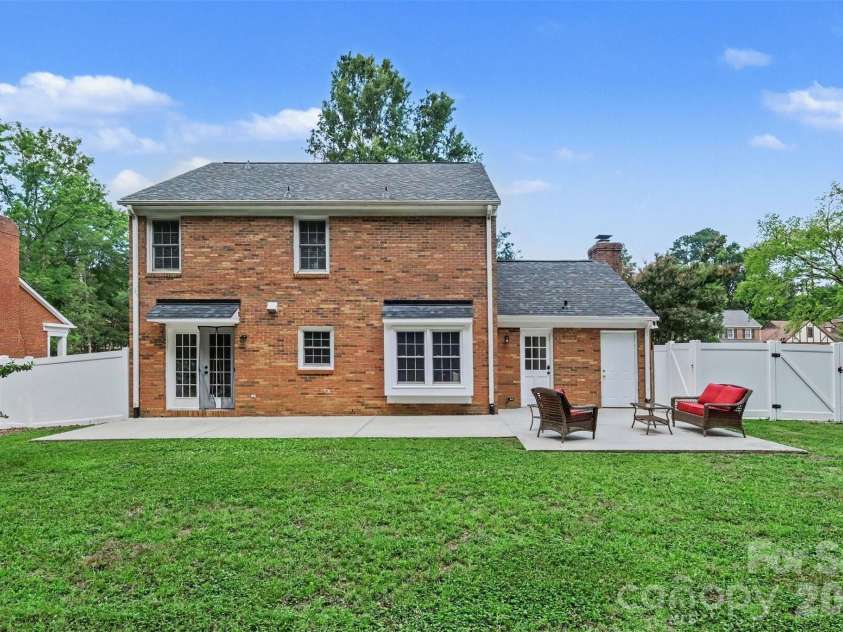 10727 Colony Woods Drive, Charlotte, NC 28277.  MLS# CAR4391498, YatesRealty ID 39938. 