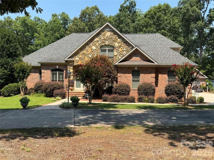 36079 Ridge Street, Albemarle, NC 28001.  MLS# CAR4404880, YatesRealty ID 39939. 