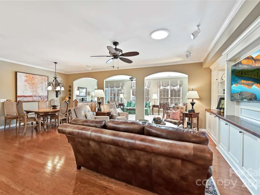 2087 Yellowstone Drive, Fort Mill, SC 29707.  MLS# CAR4215154, YatesRealty ID 3994. 