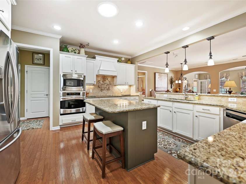 2087 Yellowstone Drive, Fort Mill, SC 29707.  MLS# CAR4215154, YatesRealty ID 3994. 