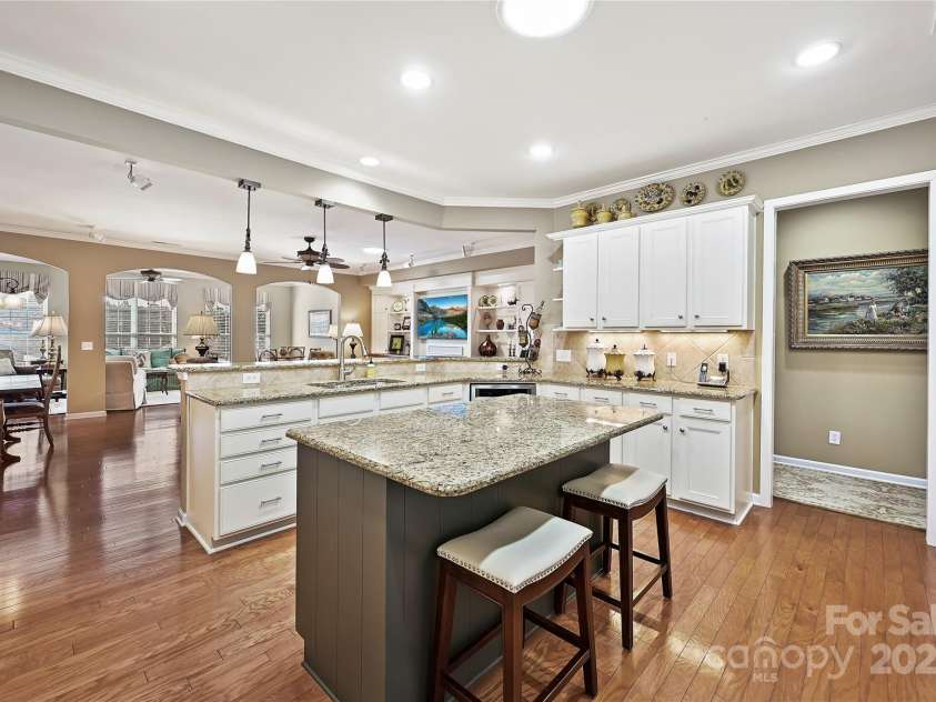 2087 Yellowstone Drive, Fort Mill, SC 29707.  MLS# CAR4215154, YatesRealty ID 3994. 
