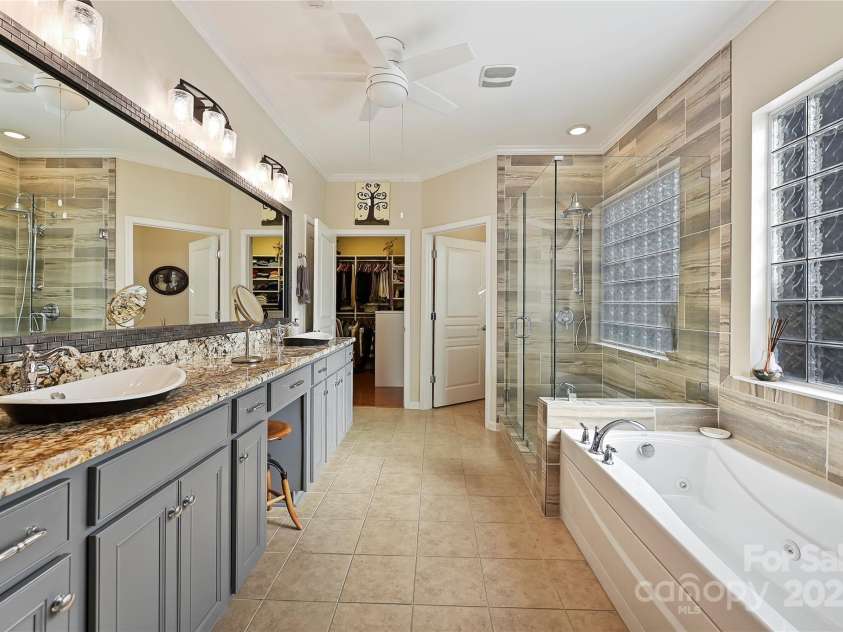 2087 Yellowstone Drive, Fort Mill, SC 29707.  MLS# CAR4215154, YatesRealty ID 3994. 