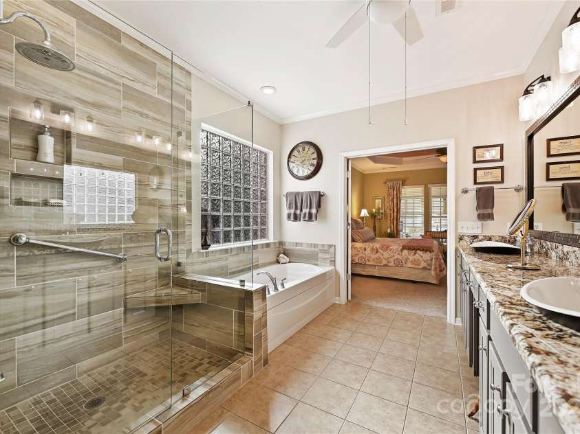 2087 Yellowstone Drive, Fort Mill, SC 29707.  MLS# CAR4215154, YatesRealty ID 3994. 