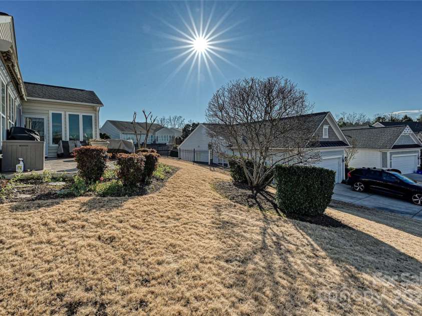 2087 Yellowstone Drive, Fort Mill, SC 29707.  MLS# CAR4215154, YatesRealty ID 3994. 