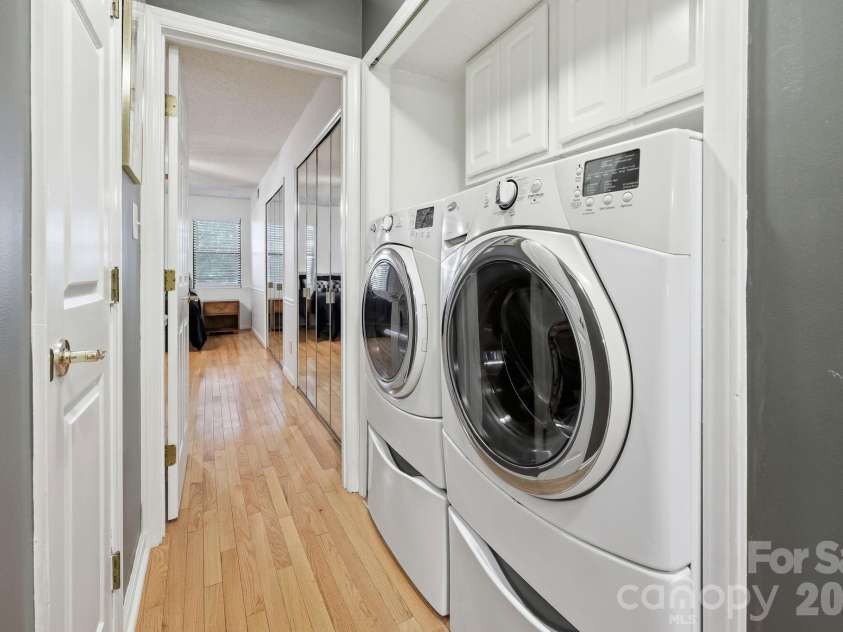 1503 Abbey Circle, Asheville, NC 28805.  MLS# CAR4405108, YatesRealty ID 39942. Hallway/Laundry Closet