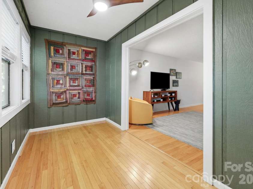 1503 Abbey Circle, Asheville, NC 28805.  MLS# CAR4405108, YatesRealty ID 39942. Sunroom