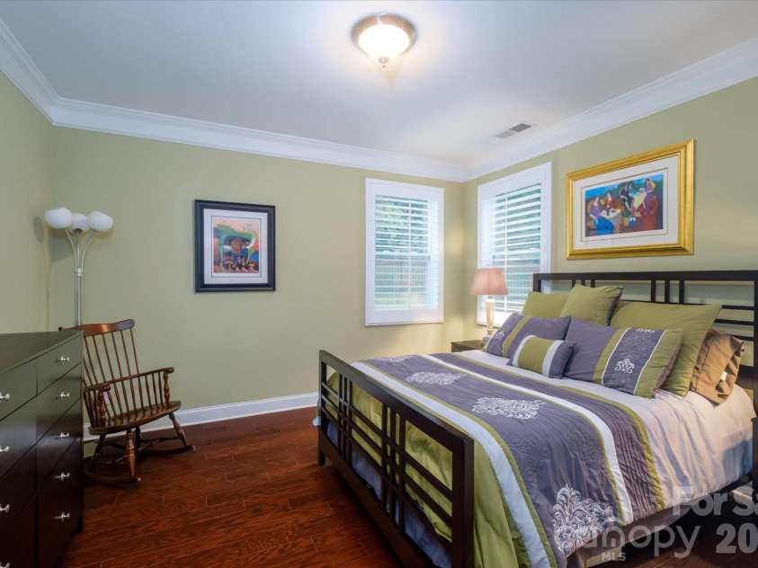 4804 Star Hill Lane, Charlotte, NC 28214.  MLS# CAR4403780, YatesRealty ID 39943. 
